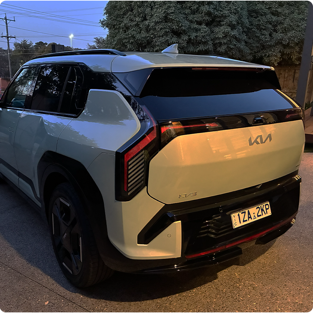 Kia EV3 back